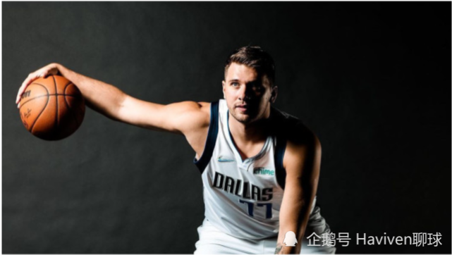 包含小牛再度续约波尔津吉斯为他开出5年1.74亿美元合同的词条